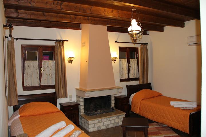 Room 9 of 206