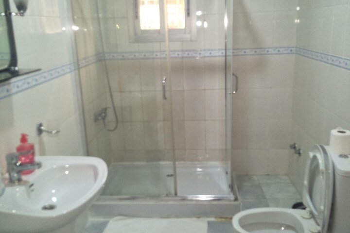Room 14 of 18