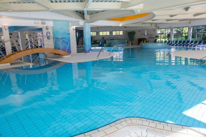 Hotel with Pool