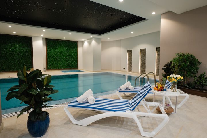 Pool 39 of 43