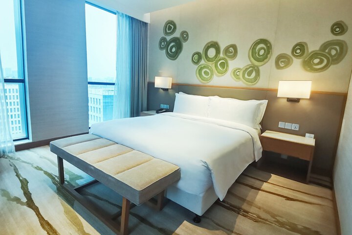 Room 19 of 92