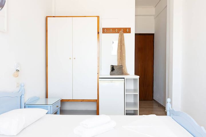 Room 7 of 24