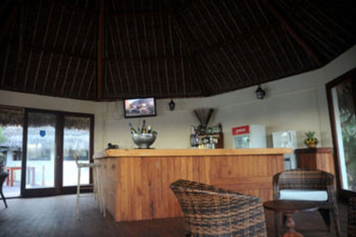 Lounge 9 of 18