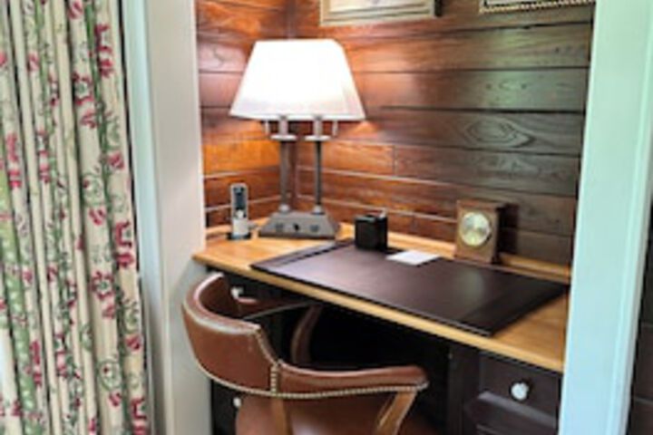 Room 85 of 285