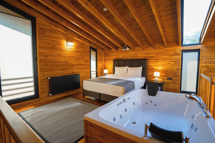 Room 8 of 41