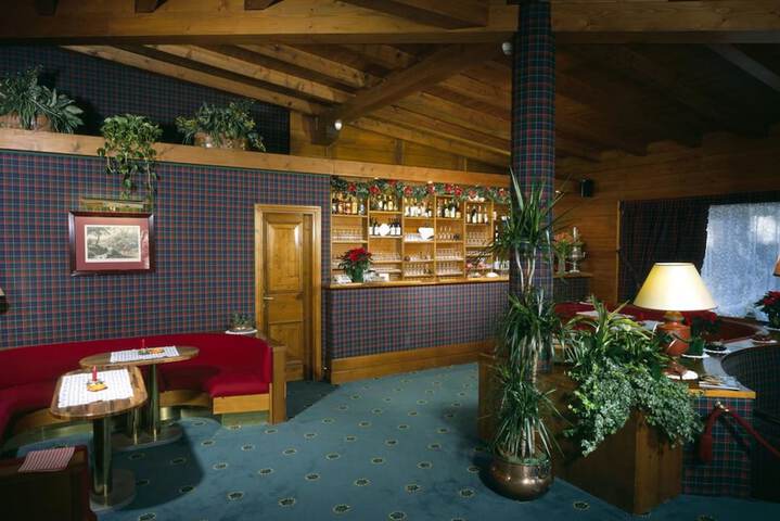 Hotel Interior 8 of 72