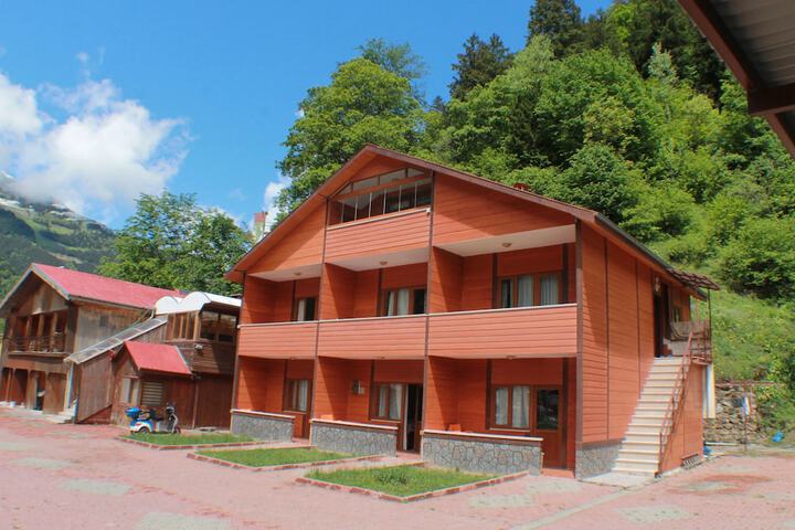 Gol Otel in Caykara