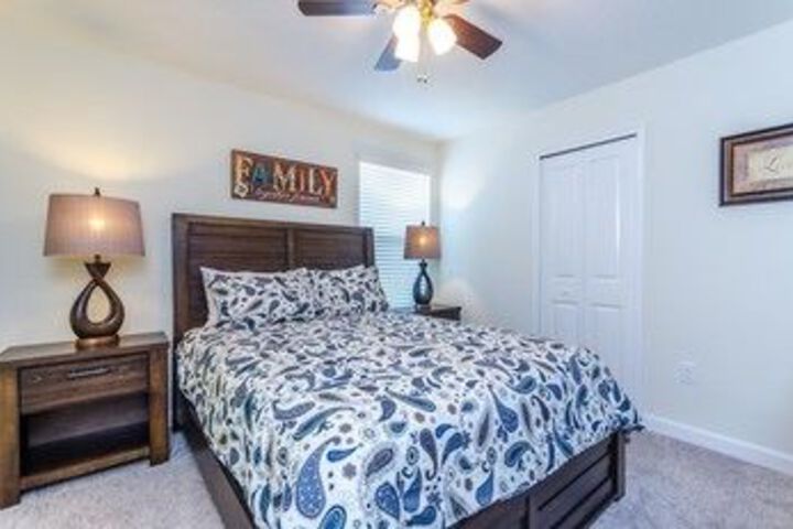 Room 8 of 32