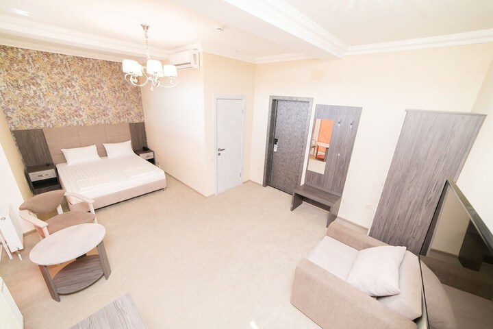 Room 7 of 29