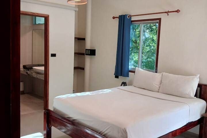 Room 29 of 49