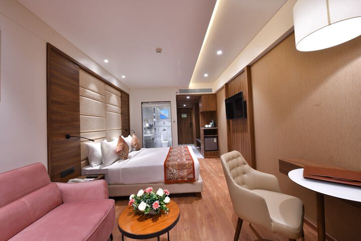 Room 12 of 61