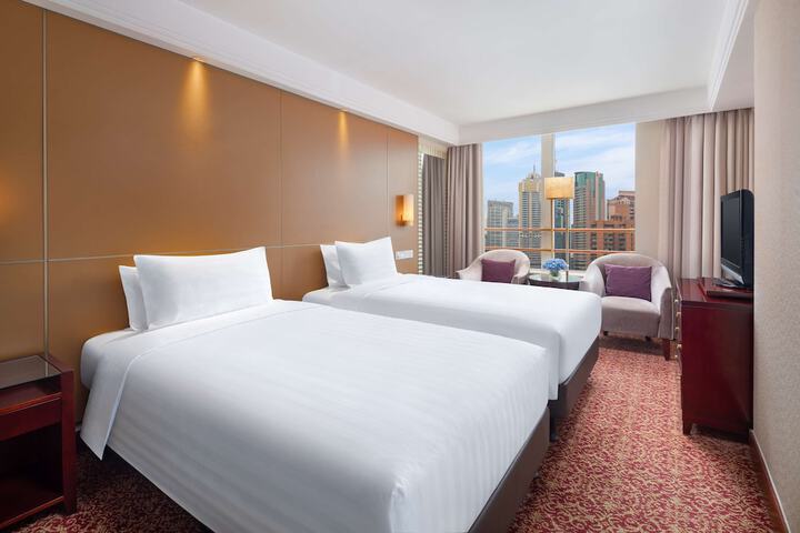 Room 45 of 124