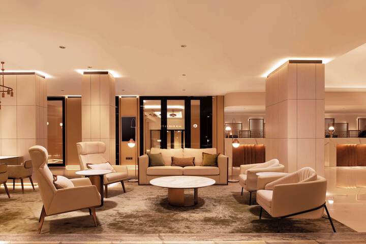 Hotel Lobby