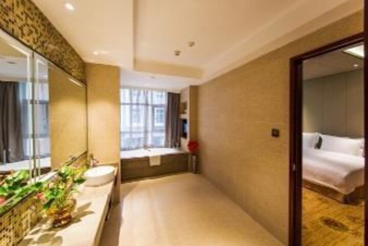 Hotel 55 of 88