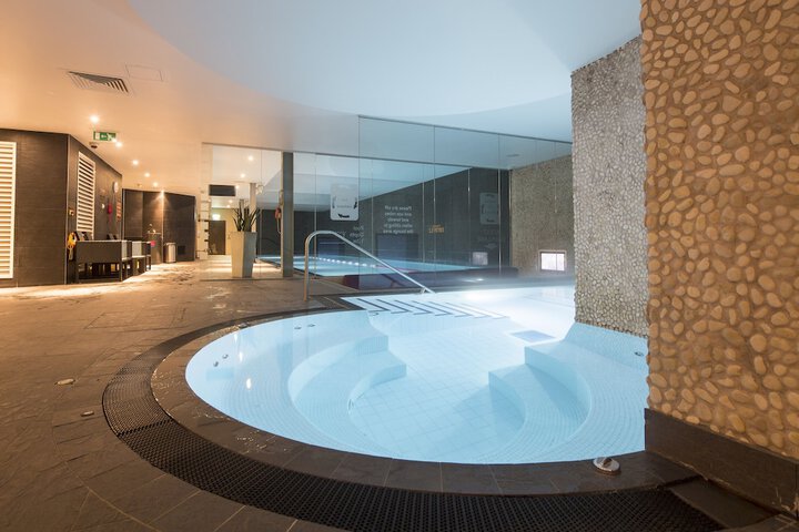 Spa 106 of 179