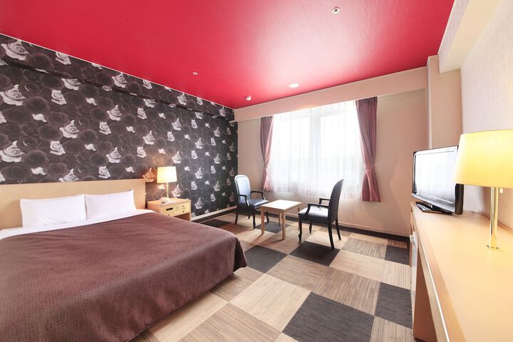 Room 8 of 55