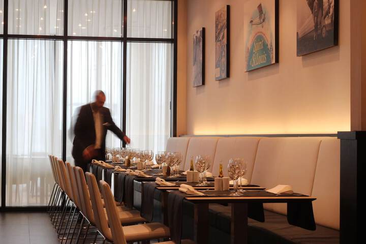 Dining 87 of 116