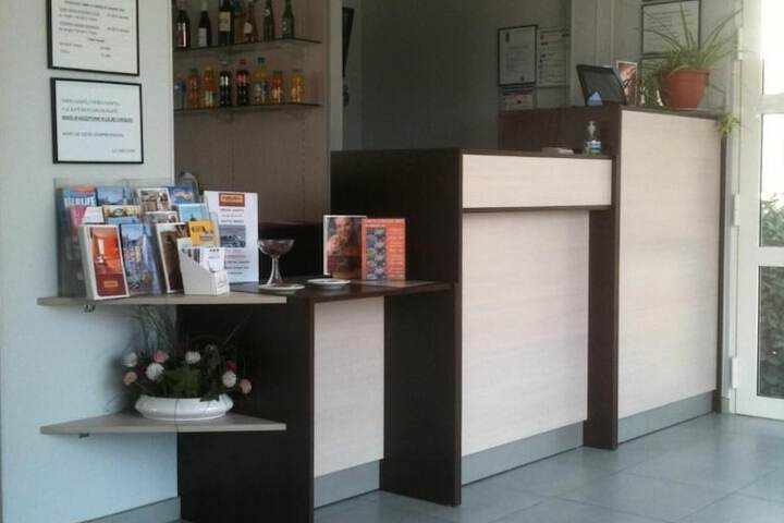 Guest Lobby