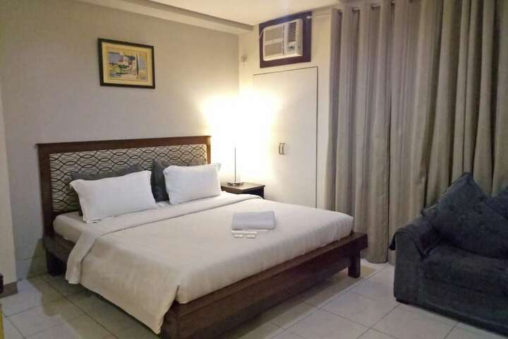 Room 7 of 26