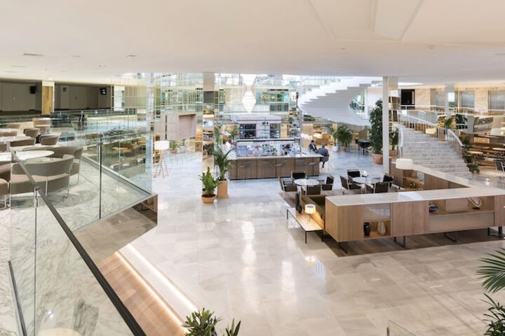 Guest Lobby