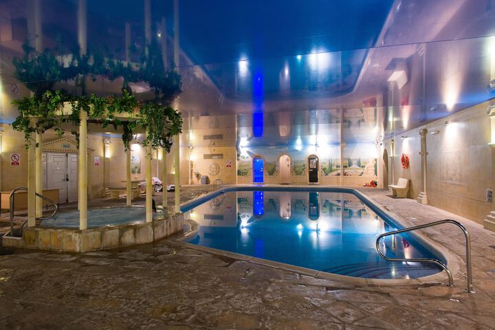 Pool 47 of 93