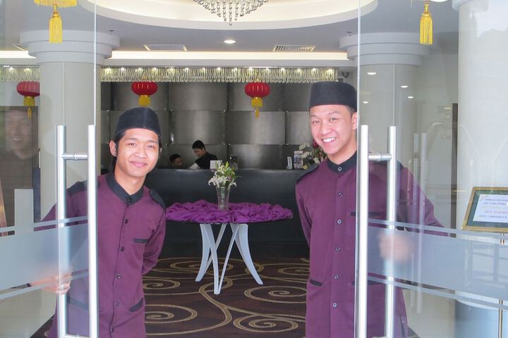 Hotel 3 of 90