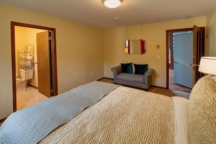 Room 12 of 35