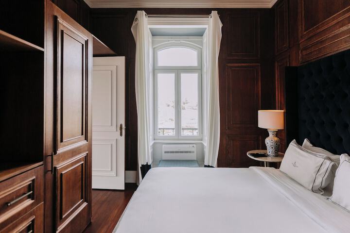 Room 74 of 274