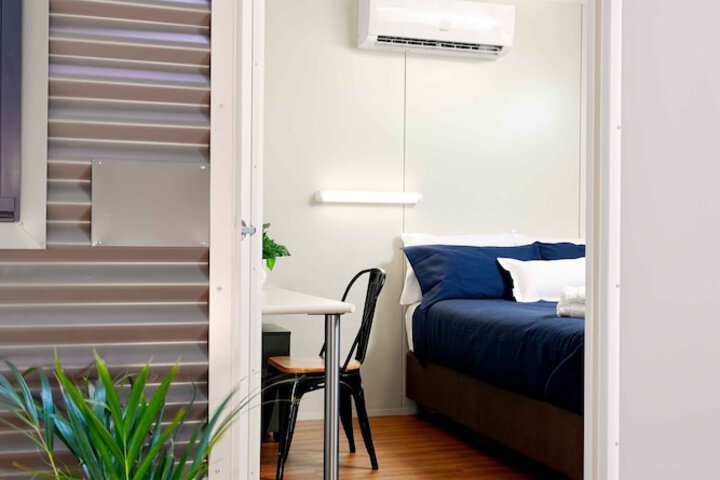 Room 3 of 18