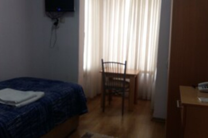 Room 22 of 50