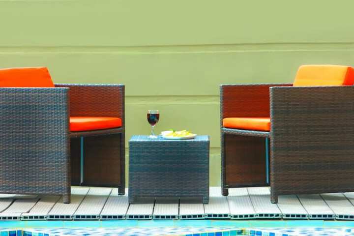 Pool 40 of 48