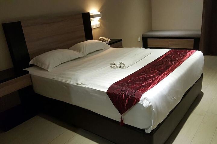 Room 4 of 47