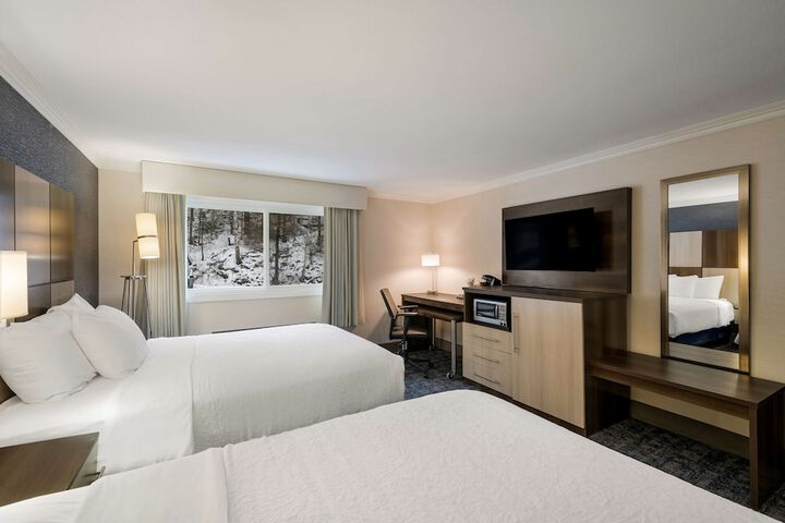 2 Double Beds (1 of 19)