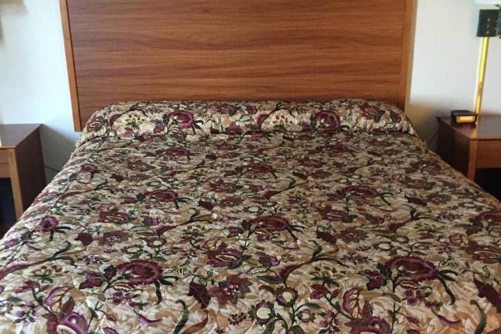 Standard Room, King or Two Doubles (3 of 3)