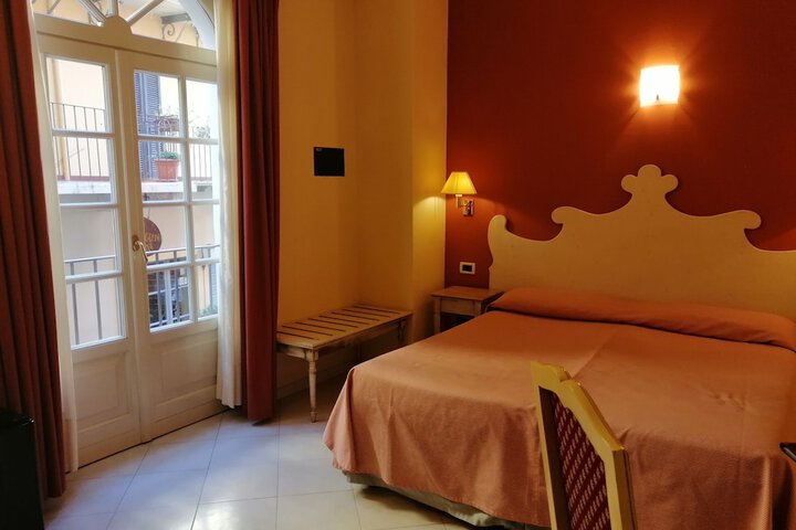 Room 22 of 169