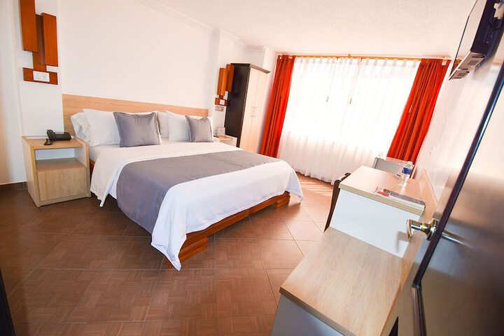 Room 15 of 34
