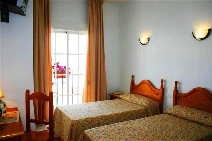 Room 15 of 40