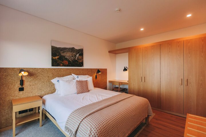 Room 18 of 181