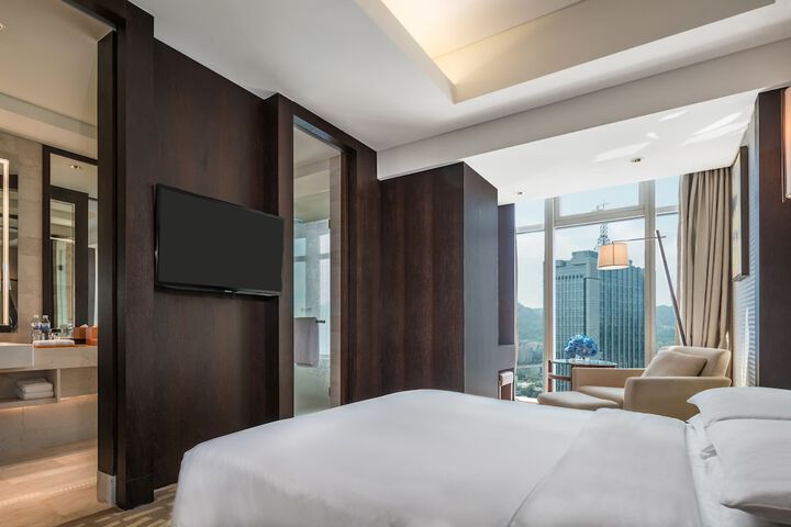 Room 18 of 75