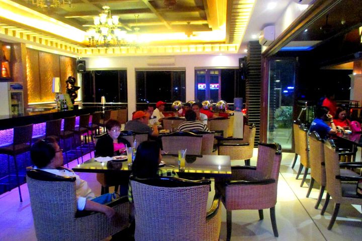 Dining 112 of 139