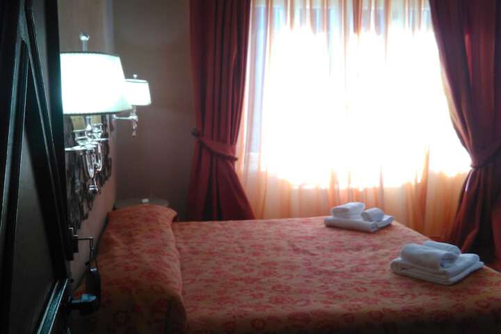 Room 5 of 54