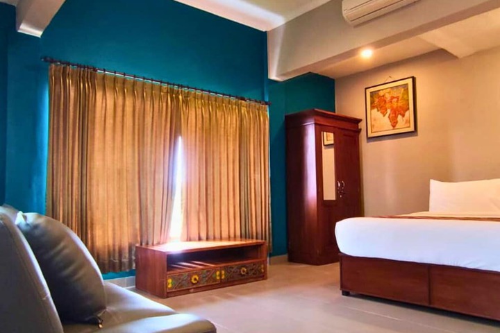 Room 48 of 185