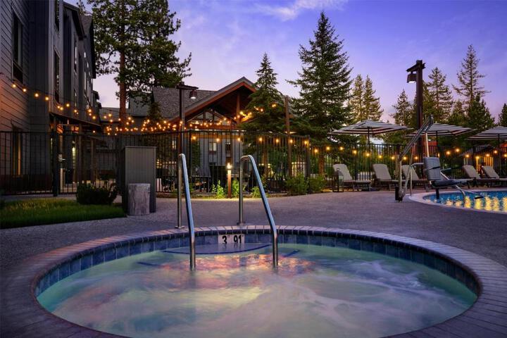 Hot tub
