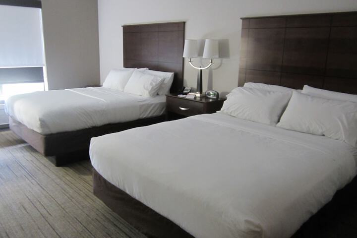 Room 4 of 59