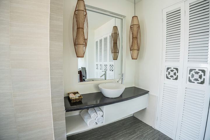 Room 20 of 42