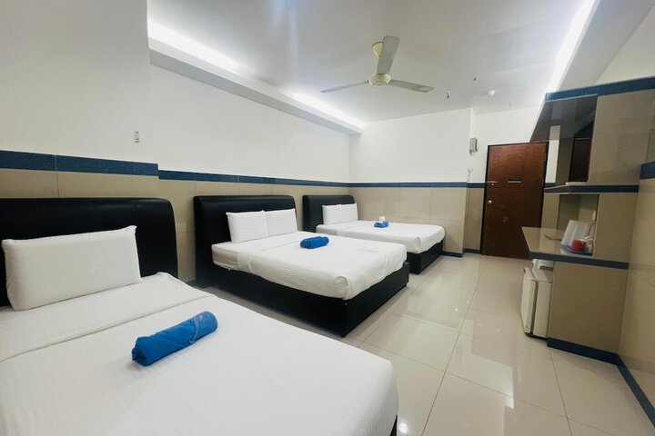 Room 30 of 61