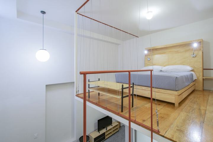 Room 10 of 108