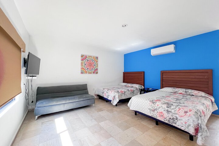Room 8 of 96