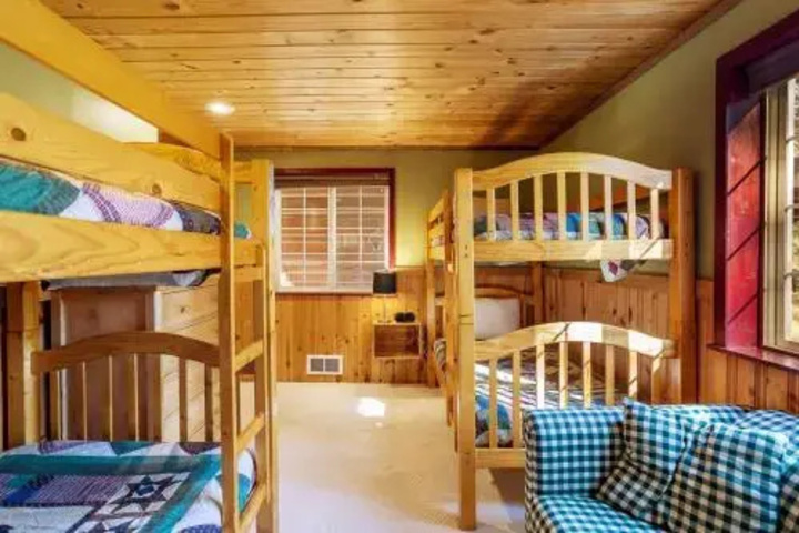 Room 5 of 21