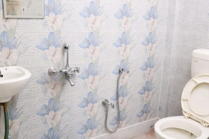 Room 17 of 21